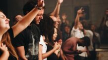 Como Crescer de 0 a 40 Jovens na Igreja Em 6 Meses? [3 Passos]